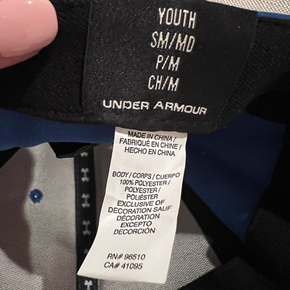 Under Armour Blue and Green Cap, youth size small/medium, fitted cap, sports. - Picture 3 of 4